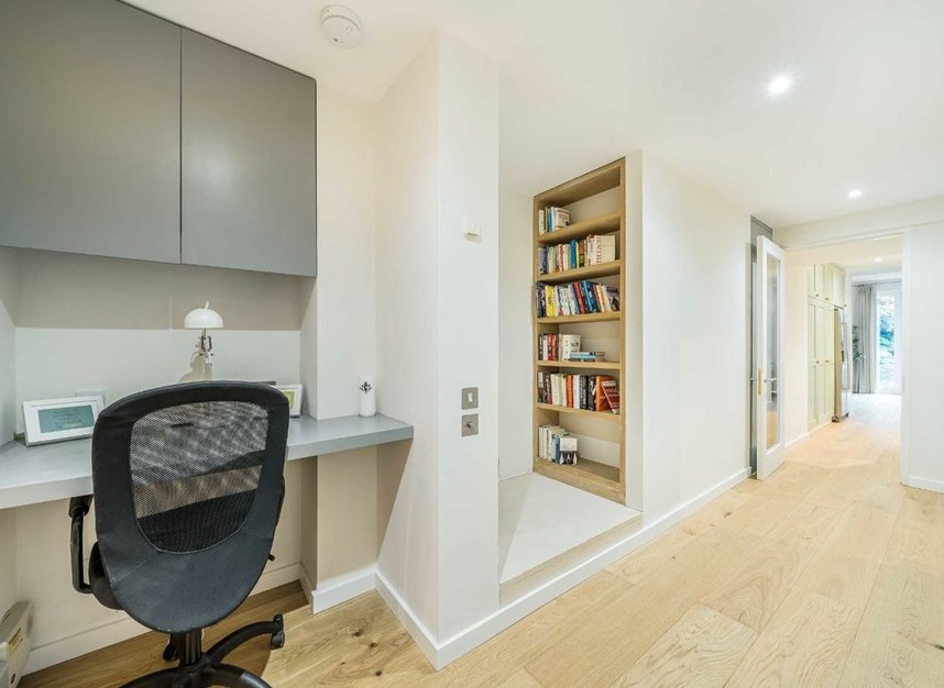 Properties for sale in Warrington Crescent - W9 1EL view9