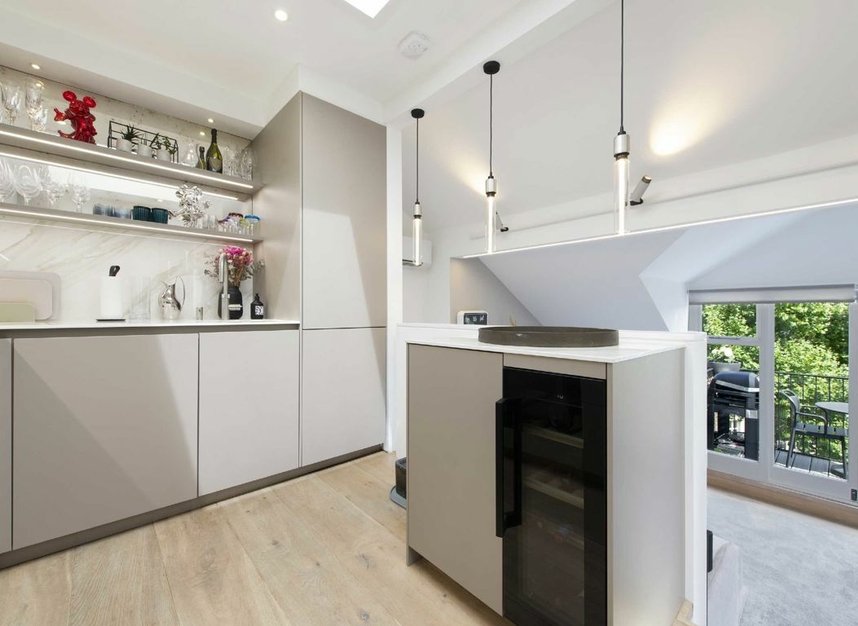 Properties sold in Warrington Crescent - W9 1EH view3