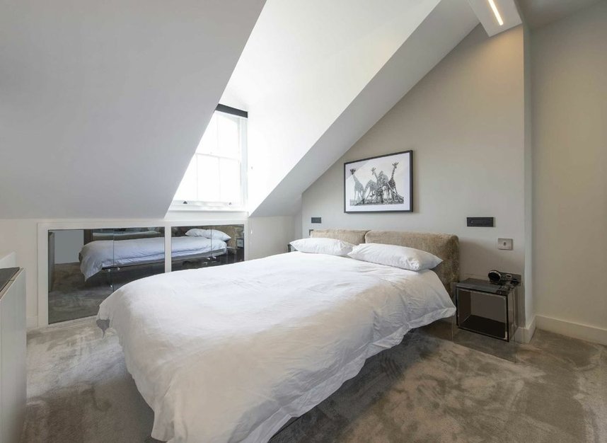 Properties sold in Warrington Crescent - W9 1EH view5