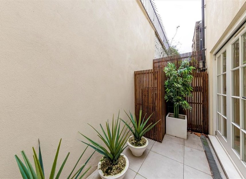 Properties for sale in Warwick Way - SW1V 1QL view14