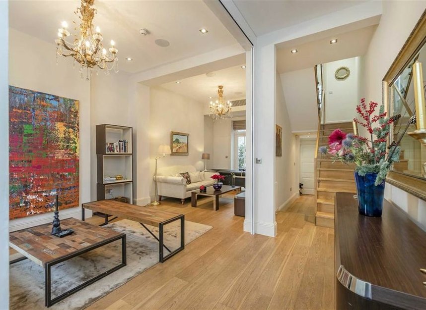 Properties for sale in Warwick Way - SW1V 1QL view3