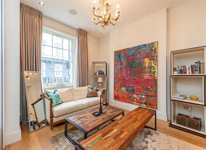 Properties for sale in Warwick Way - SW1V 1QL view6