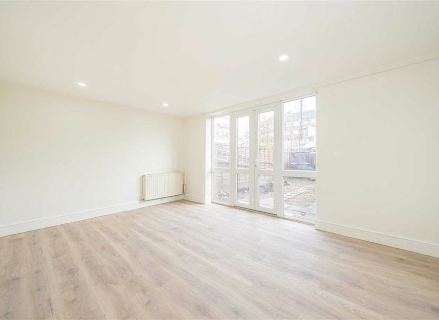 Properties sold in Warwickshire Path - SE8 4LN view3