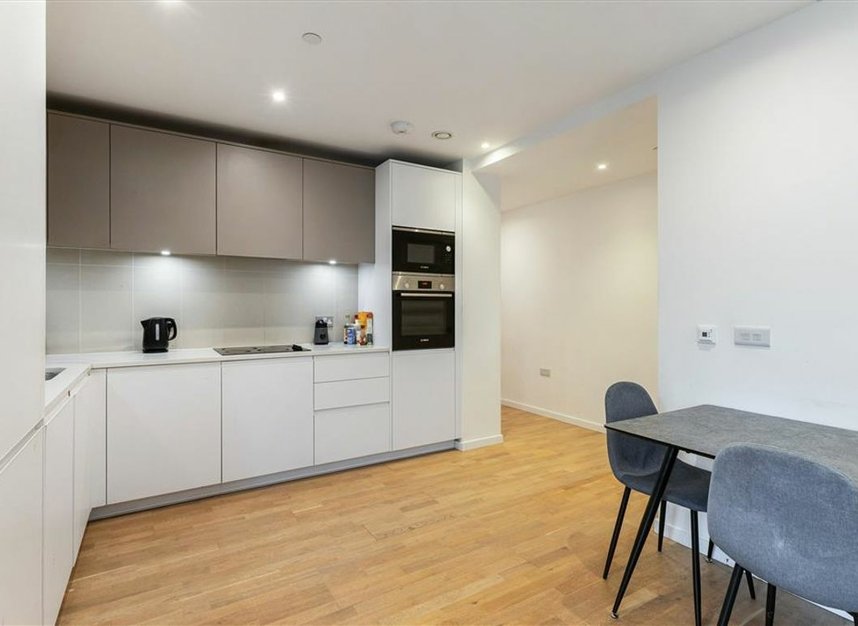 Properties for sale in Waterline Way - SE8 3JX view4