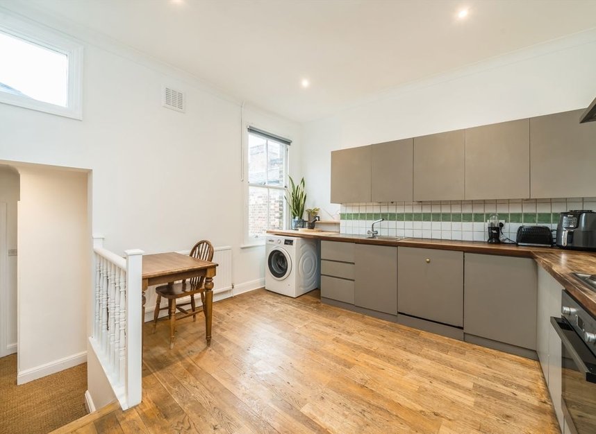 Properties for sale in Waterlow Road - N19 5NJ view3