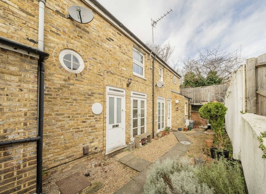 House for sale in Wellfield Road, London, SW16 (Ref 220554) Dexters