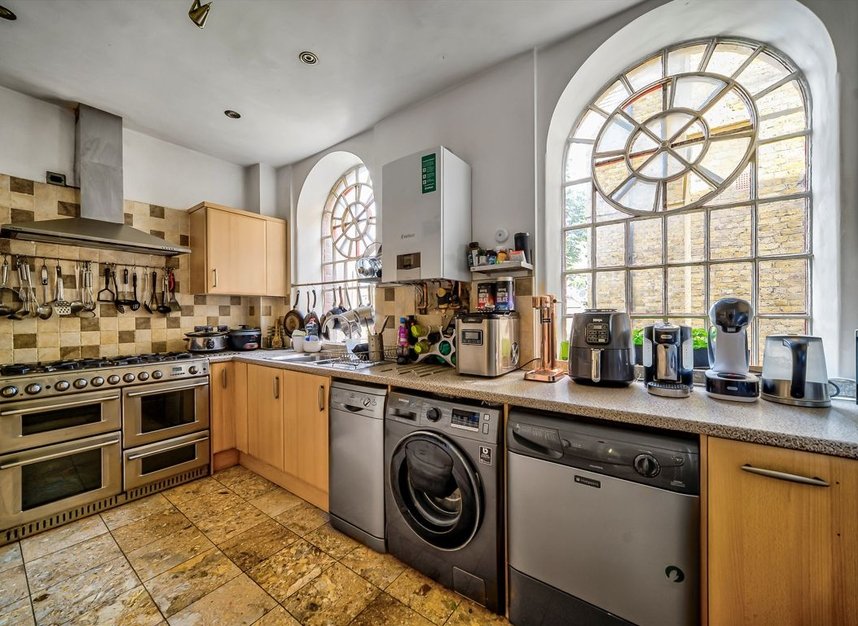 Properties for sale in West Park Road - UB2 4AF view3