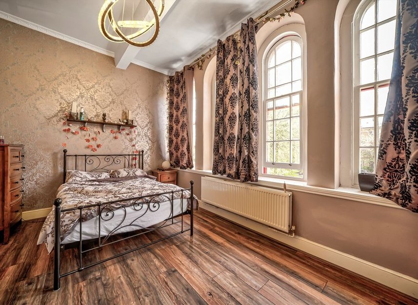 Properties for sale in West Park Road - UB2 4AF view5