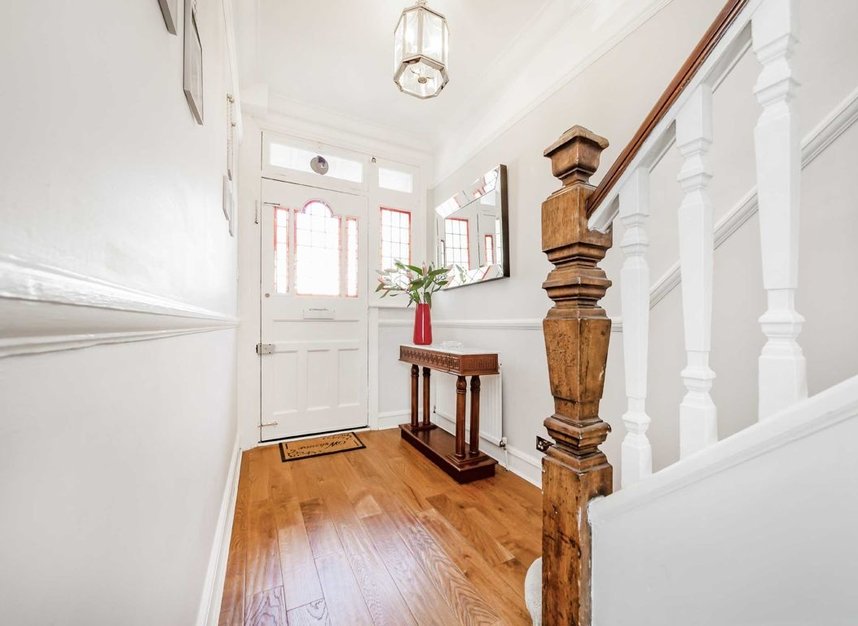 Properties sold in Westbourne Avenue - W3 6JL view6