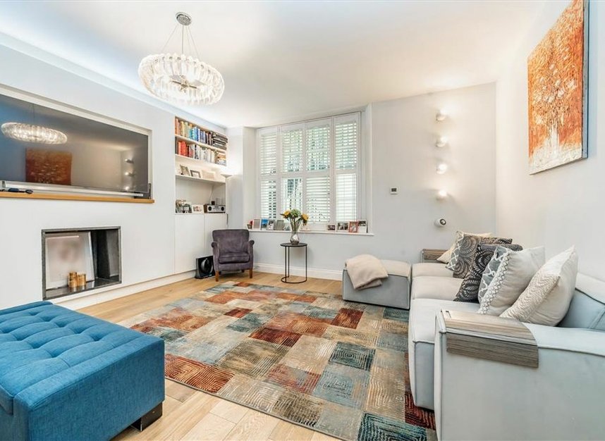 Properties for sale in Westbourne Terrace - W2 3UY view2