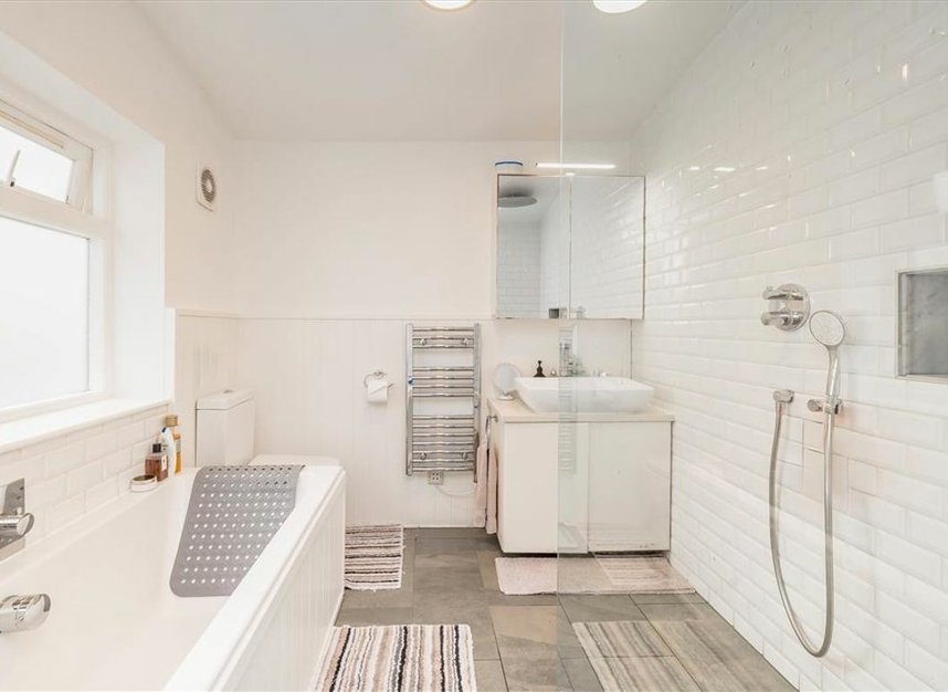 Properties for sale in Westbourne Terrace - W2 3UY view7