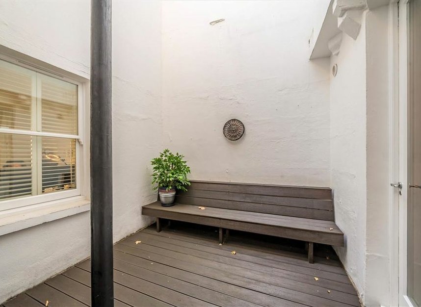 Properties for sale in Westbourne Terrace - W2 3UY view9