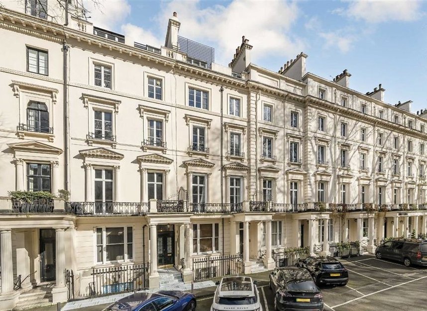 Properties for sale in Westbourne Terrace - W2 3UY view6