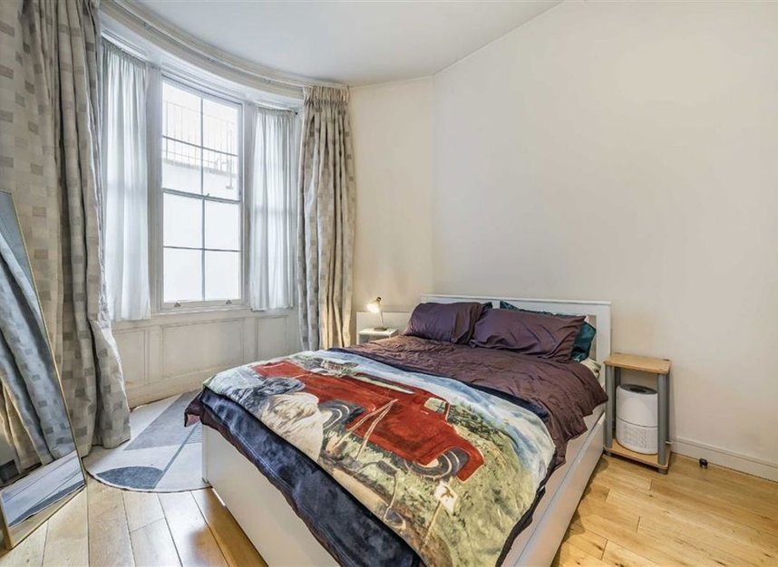 Properties for sale in Westbourne Terrace - W2 3UY view4