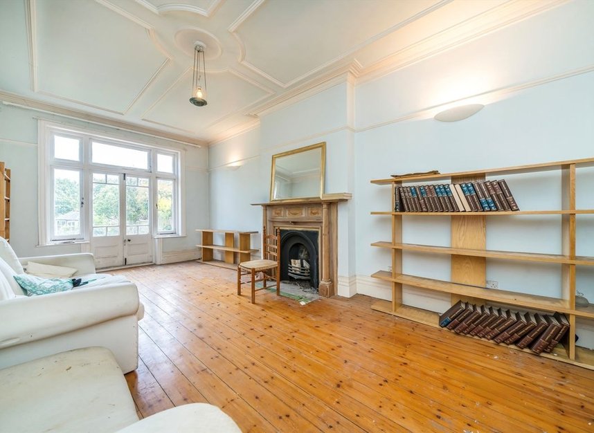 Properties for sale in Western Gardens - W5 3RS view2