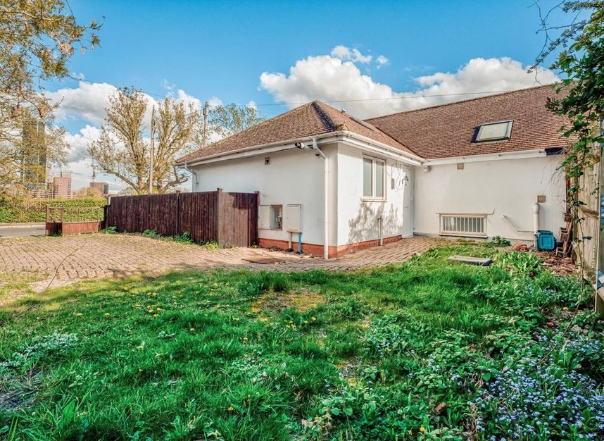 Properties for sale in Westfields Road - W3 0AP view4