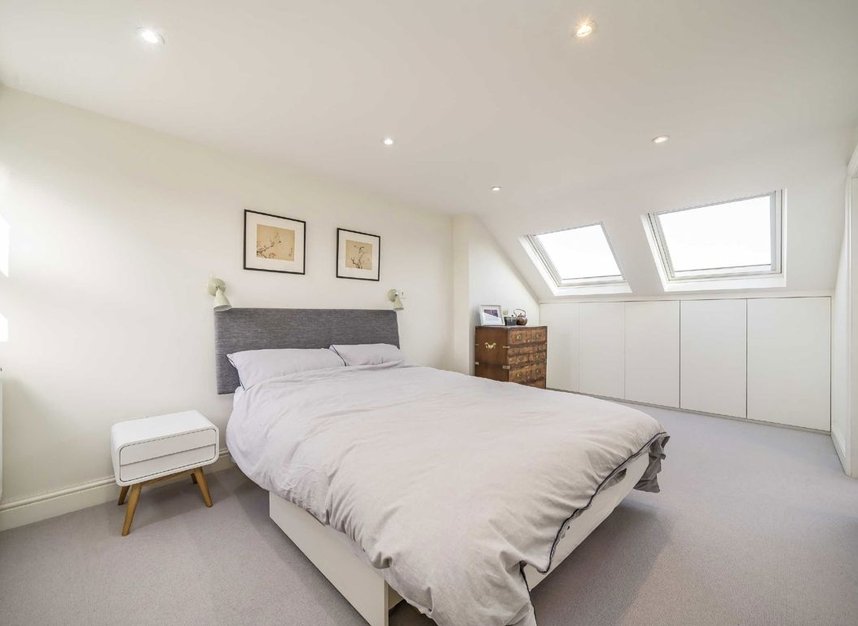Properties for sale in Weston Road - W4 5NJ view7