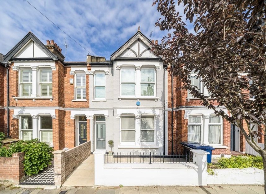 Properties for sale in Weston Road - W4 5NJ view1