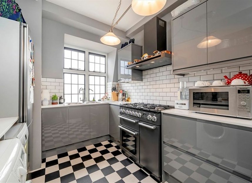 Properties for sale in Weymouth Street - W1G 8NT view3