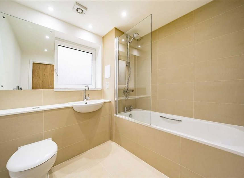 Properties for sale in Wharncliffe Mews - SW4 8DP view6