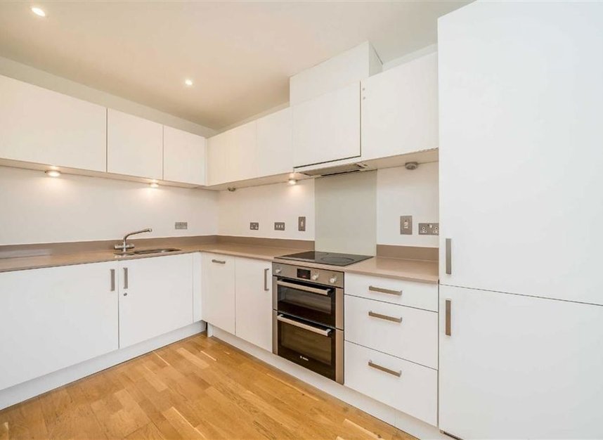 Properties for sale in White Horse Lane - E1 3FY view5
