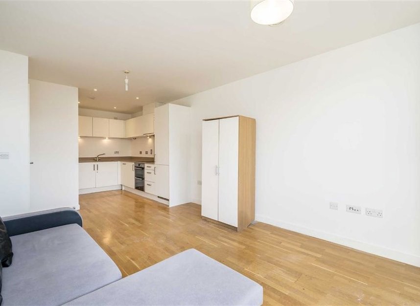 Properties for sale in White Horse Lane - E1 3FY view2