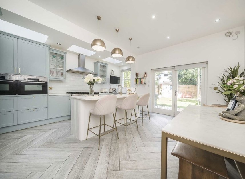 Properties for sale in Whitehall Gardens - W3 9RD view3