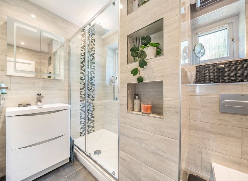 Properties for sale in Whitnell Way - SW15 6DQ view6