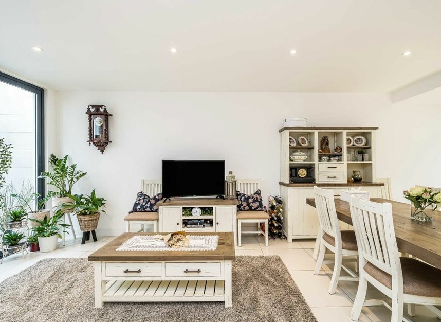 Properties sold in Whittlebury Mews West - NW1 8HS view3