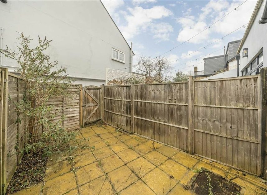 Properties for sale in Wick Road - TW11 9DW view8