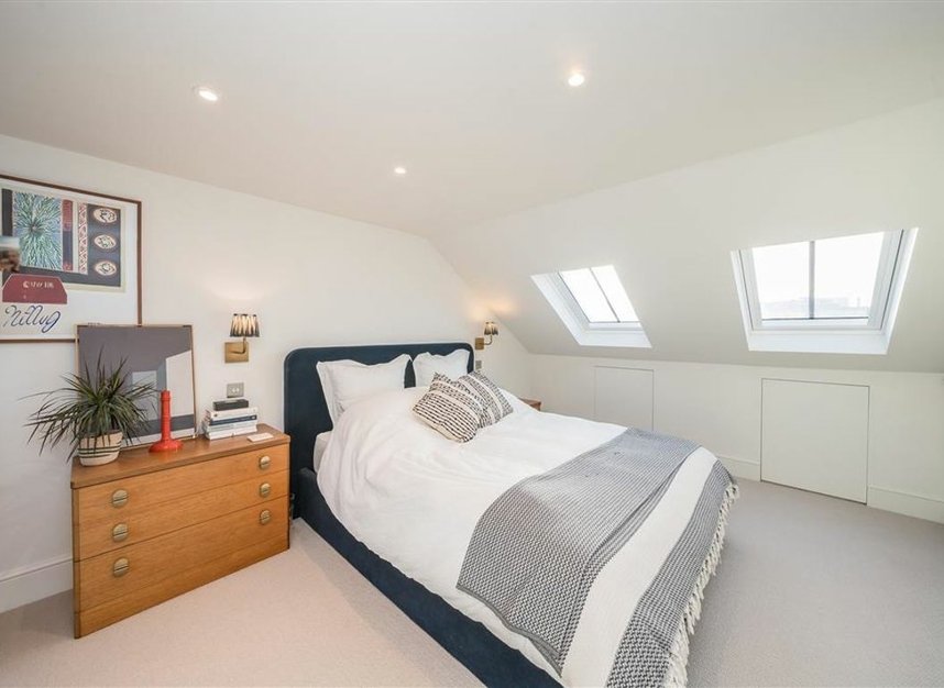 Properties for sale in Wick Road - TW11 9DW view8