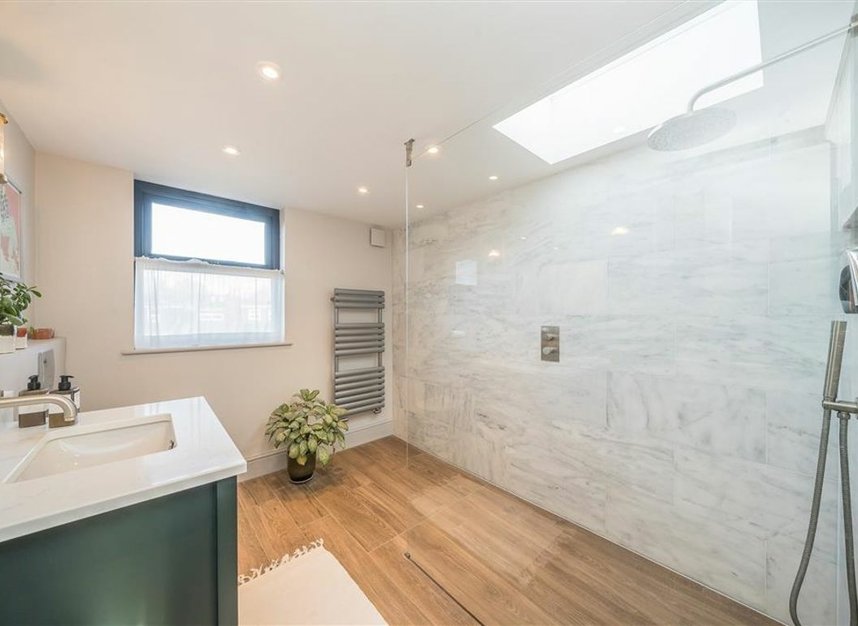 Properties for sale in Wick Road - TW11 9DW view6