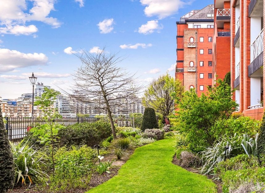 Properties for sale in William Morris Way - SW6 2UW view7