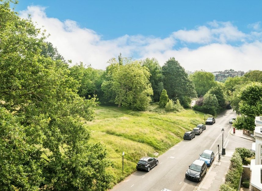 Properties for sale in Willow Road - NW3 1TJ view11