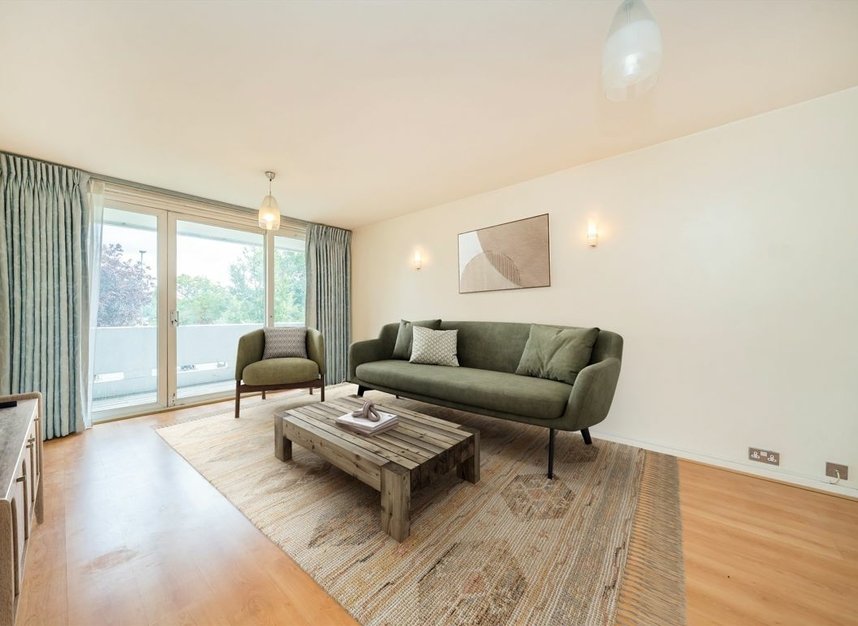 Properties for sale in Wimbledon Park Road - SW19 6PP view1