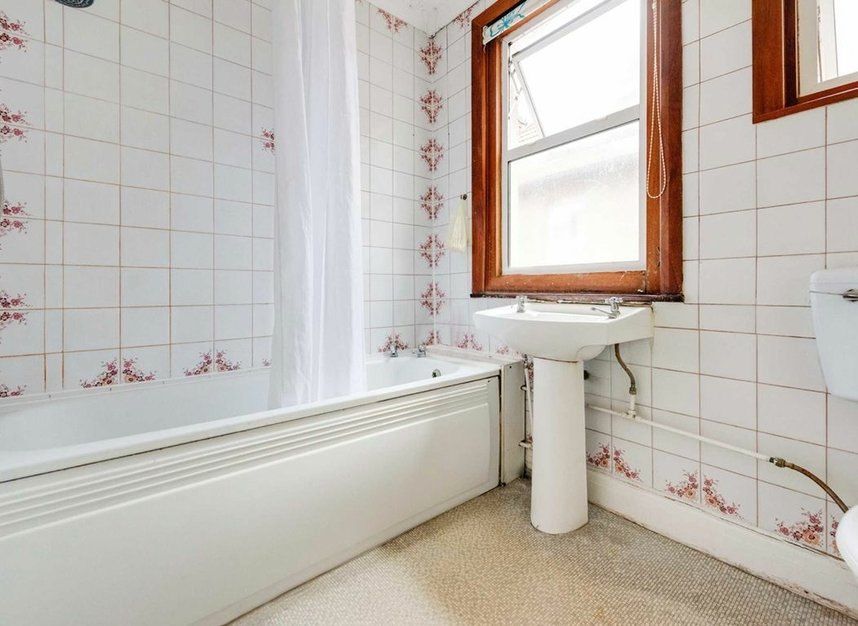 Properties for sale in Wimborne Gardens - W13 8BZ view8