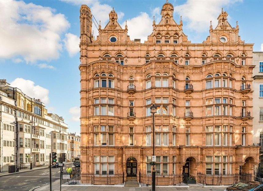 Flat for sale in Wimpole Street, London, W1G (Ref 258927) | Dexters