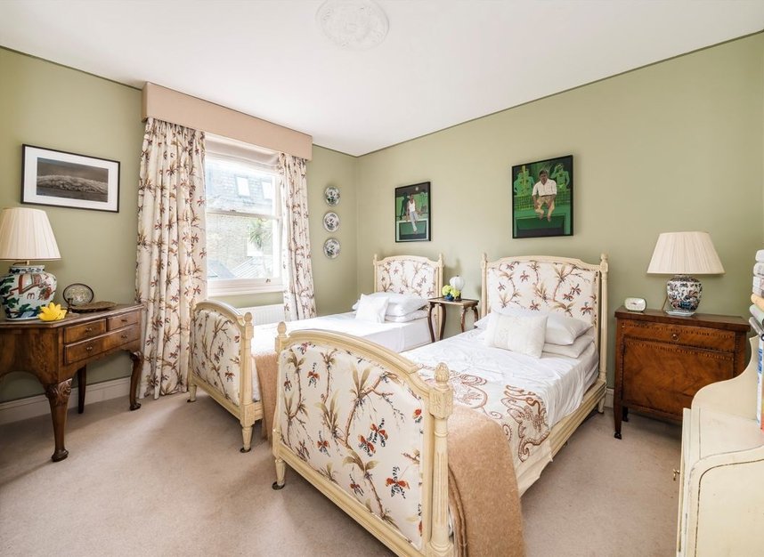 Properties for sale in Winchendon Road - SW6 5DR view16