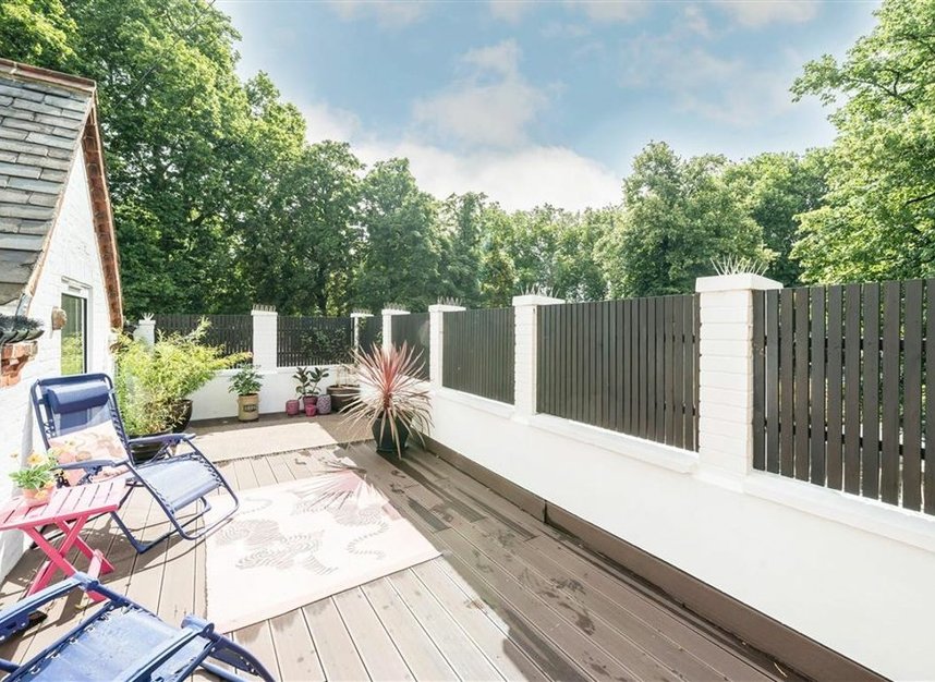 Properties for sale in Windmill Drive - SW4 9DE view9