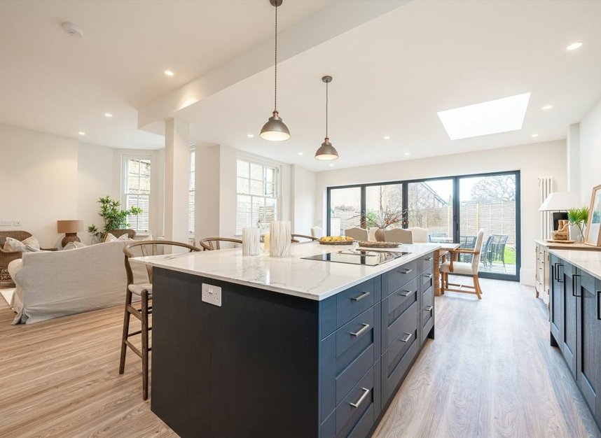 Properties for sale in Windmill Road - TW12 1QU view6