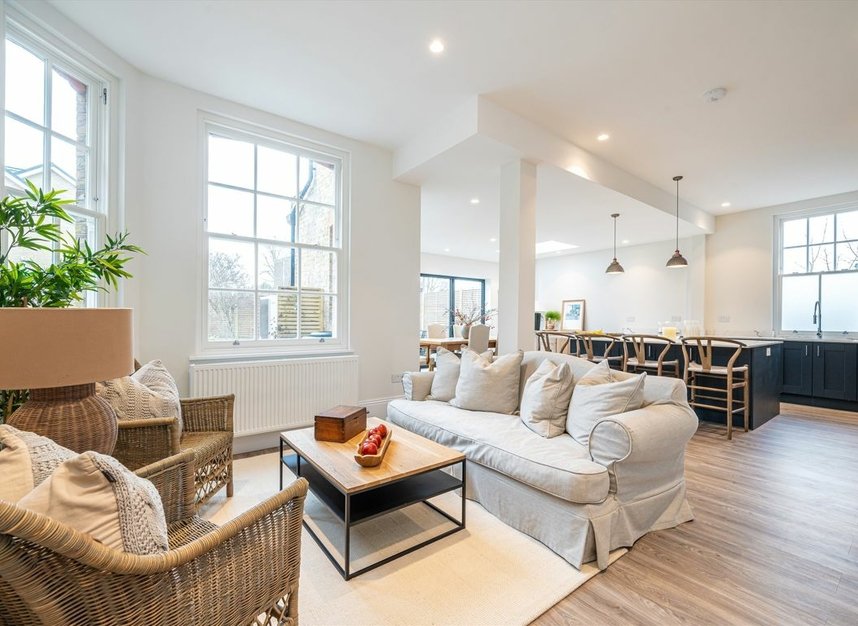 Properties for sale in Windmill Road - TW12 1QU view5