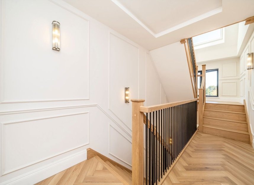Properties for sale in Winston Close - SW20 9DT view9