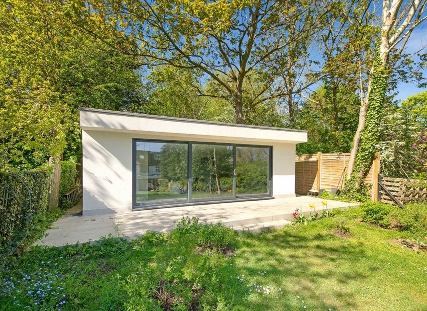 Properties for sale in Wise Lane - NW7 2RE view10