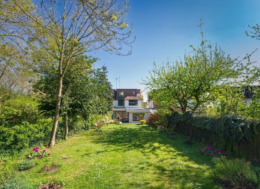 Properties for sale in Wise Lane - NW7 2RE view9