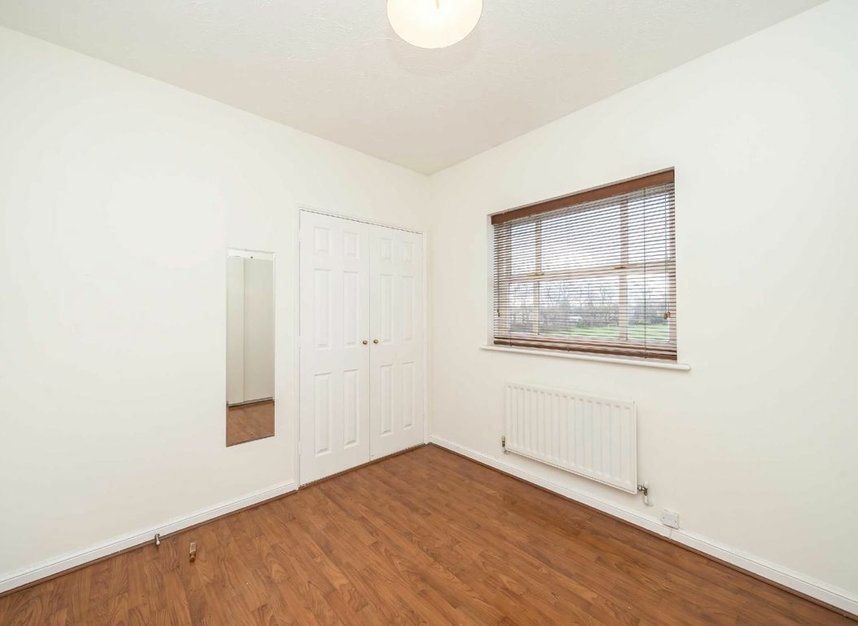 Properties for sale in Wittering Close - KT2 5GA view6