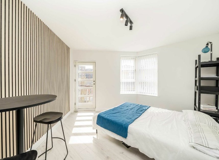 Properties sold in Wolfe Crescent - SE16 6SS view4