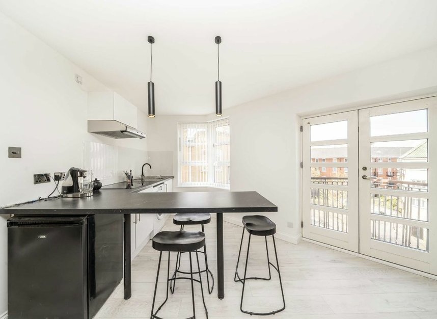 Properties sold in Wolfe Crescent - SE16 6SS view3