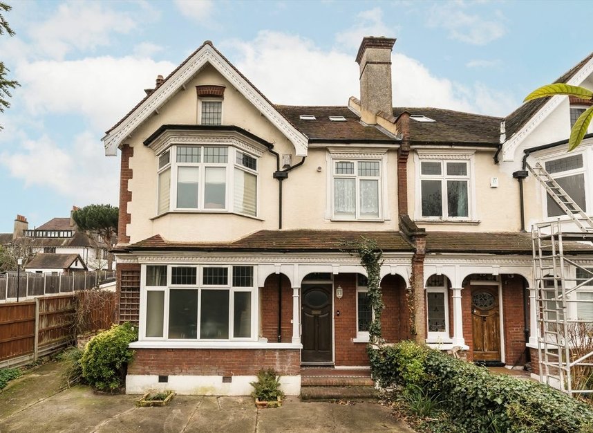 Properties for sale in Woodbourne Avenue - SW16 1UX view1