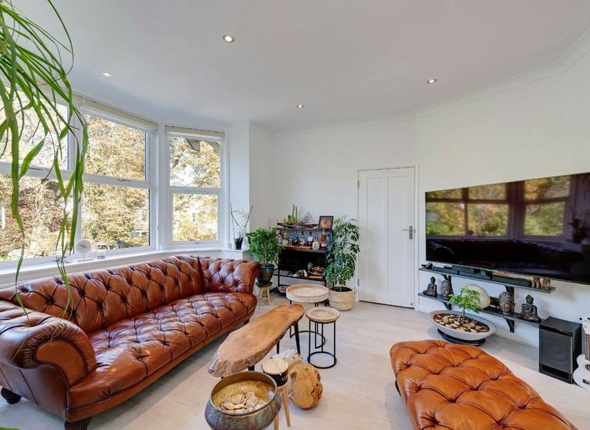Properties for sale in Woodfield Road - W5 1SL view3
