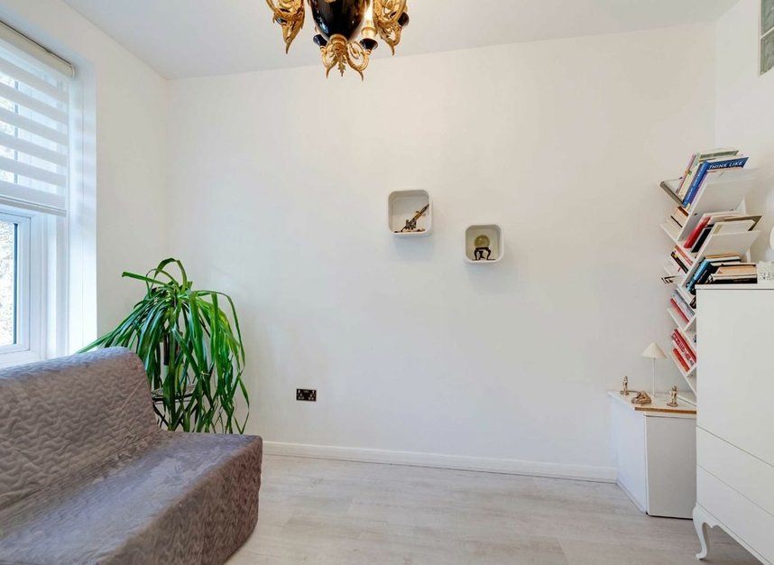 Properties for sale in Woodfield Road - W5 1SL view7